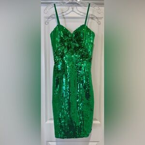 Vintage‎ 90’s Alyce Designs Emerald Green Sequin Prom/Homecoming Dress Size 6